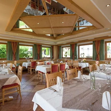 Wiesenhof Szálloda 3*